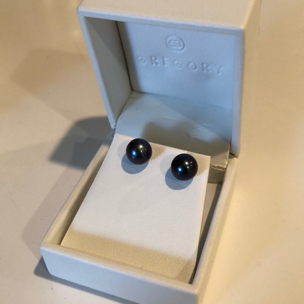 GREGORY Black Pearl Earrings
